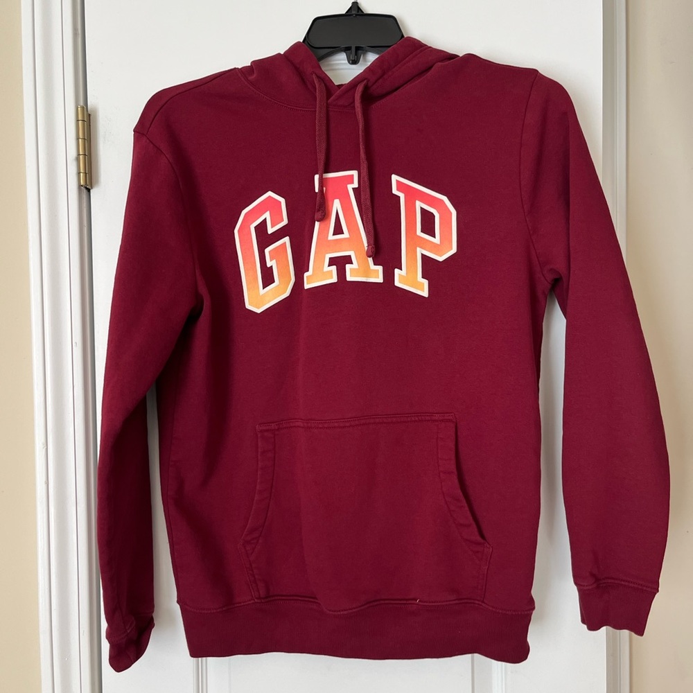 Gently used men’s GAP hoodie, size S